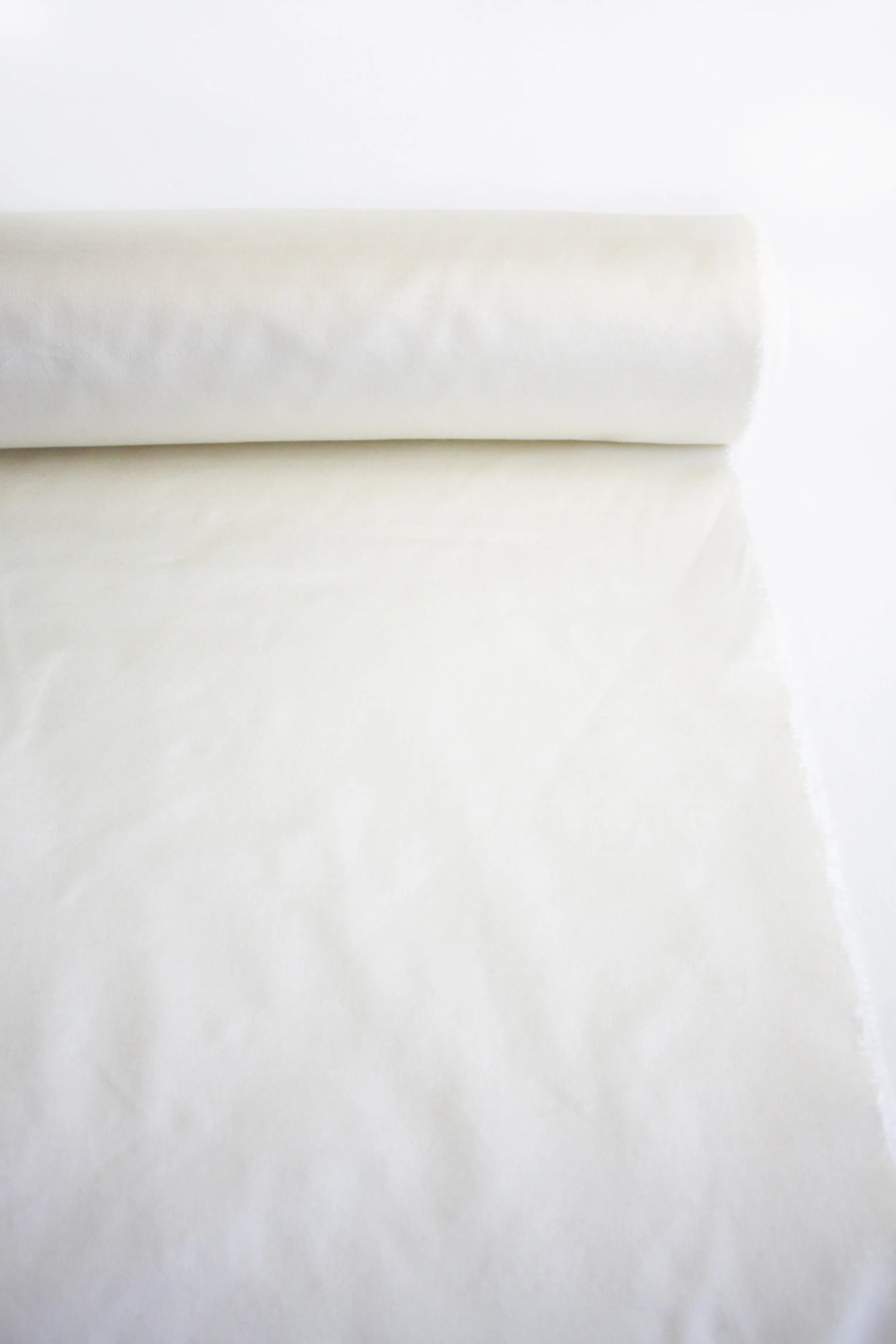 Astral - Italian Sateen Suiting | Pearl