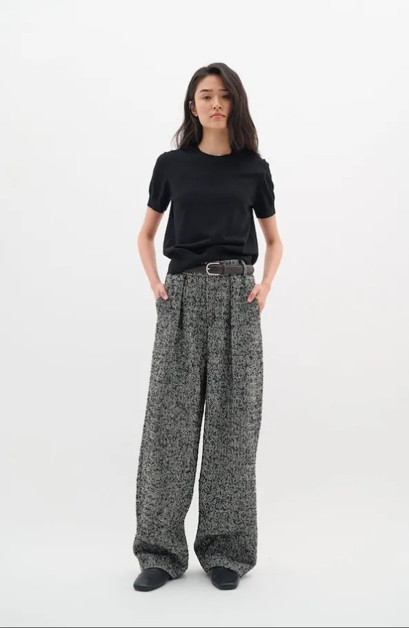INWEAR<BR>
Kellsie Jumper<BR>
Black<BR>