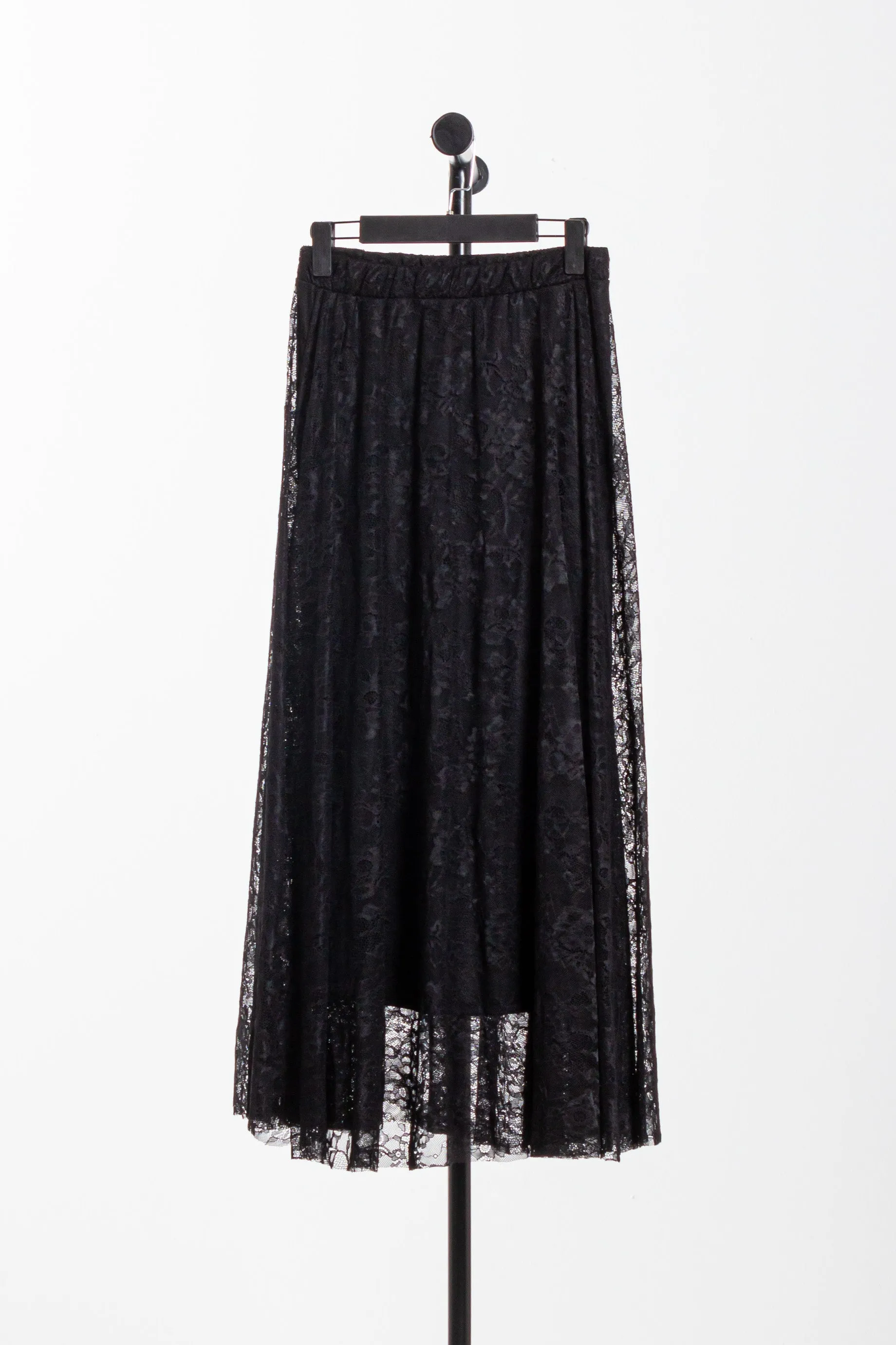 LAYERED LACE MIDI SKIRT