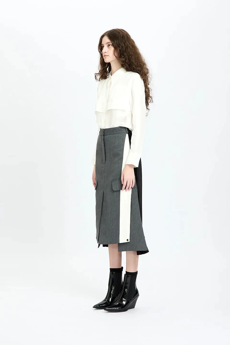 Sophisticated Grey Pleated Skirt
